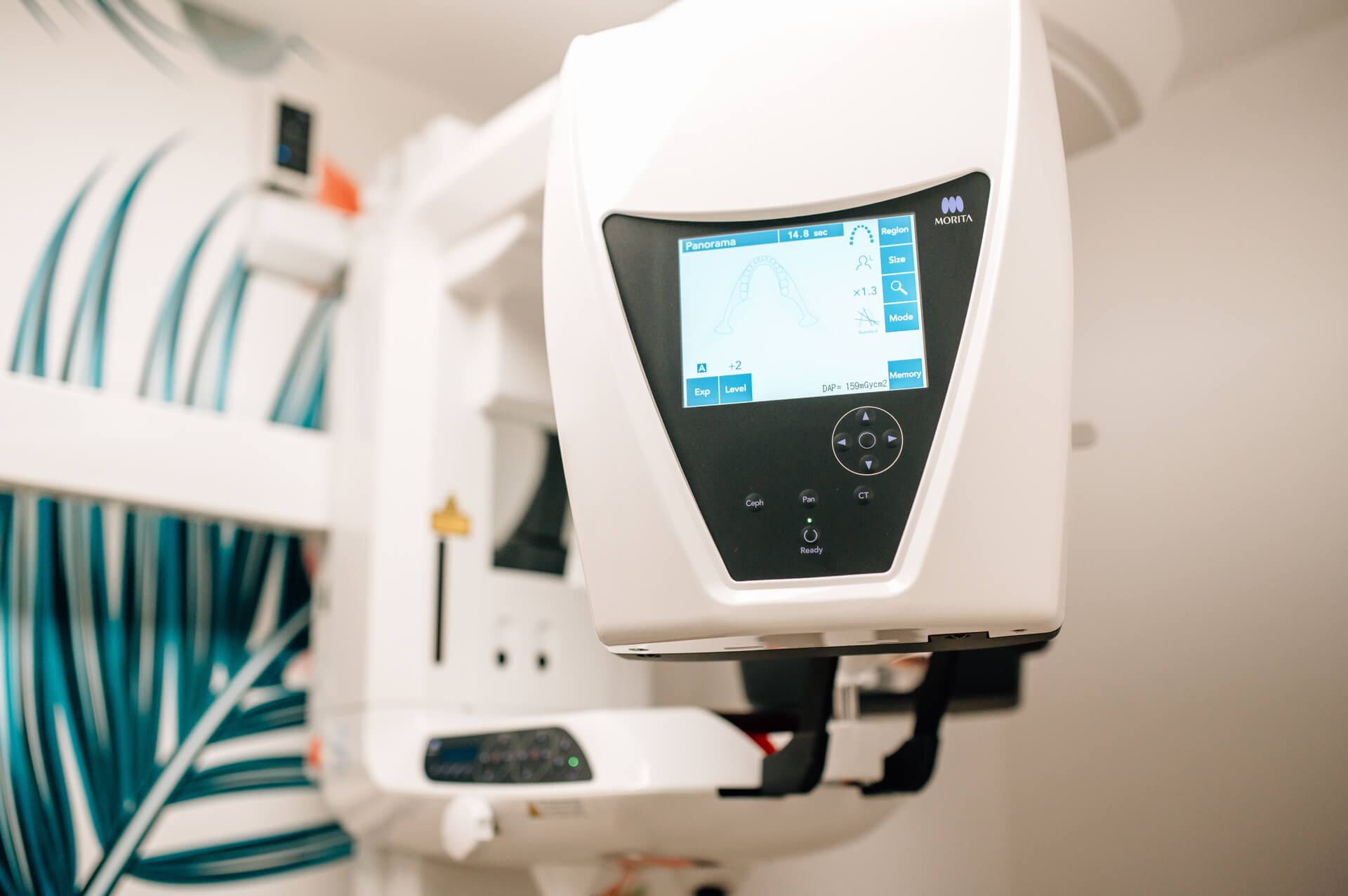 Mit DVT Röntgen ermöglichen wir in unserer Zahnarztpraxis eine exakte Diagnostik und Zahngesundheit auf höchstem Niveau!