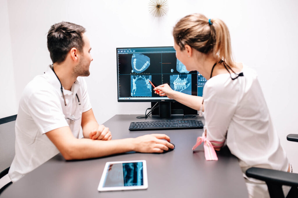 Weisheitszähne in Würzburg professionell ziehen lassen. Schonend und schmerzarm durch erfahrene Zahnärzte!